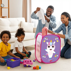Cesto organizador dobrável Decoricasa rosa com estampa de unicórnio para brinquedos e roupas em quarto infantil