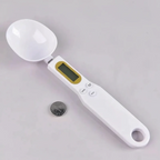 Colher medidora digital branca Decoricasa com visor LCD e bateria para pesagem precisa de ingredientes