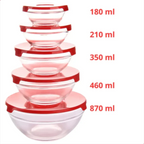 Conjunto de 5 potes de vidro Decoricasa com tampas vermelhas em tamanhos variados empilhados