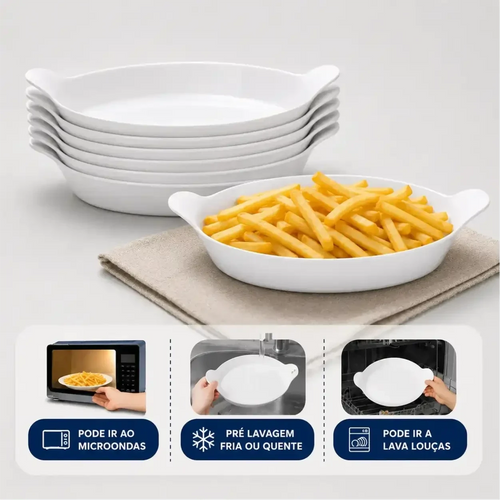 Kit de petisqueiras brancas Decoricasa em formato canoa, empilhadas e com batatas fritas, aptas para micro-ondas e lava-louças.
