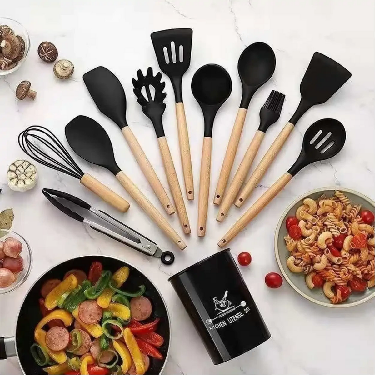 Kit de 12 utensílios de cozinha Decoricasa em silicone preto com cabos de madeira e copo organizador cilíndrico