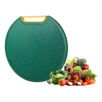 Tábua de corte redonda verde Decoricasa com alça, ideal para organizar vegetais e facilitar a higiene na cozinha.